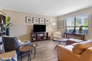 Photo #5: 6656323 Listing 