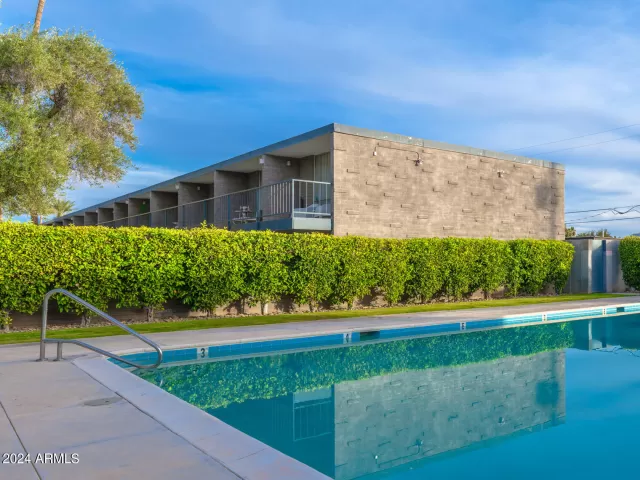 MLS: 6656327 Condo For Sale