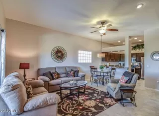 Photo #2: 6656330 Listing 