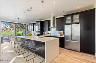 Photo #5: 6656376 Listing 