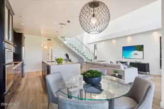 Photo #6: 6656376 Listing 