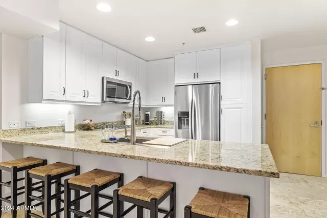 MLS: 6656544 Condo For Sale