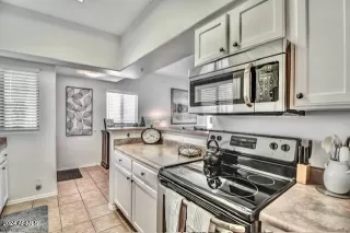 Photo #4: 6656565 Listing 
