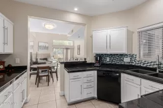 Photo #6: 6656661 Listing