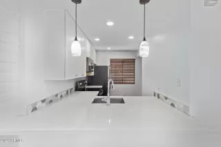 Photo #2: 6656822 Listing