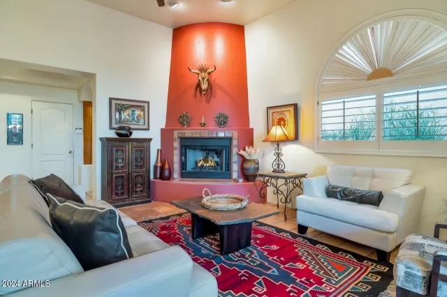 MLS: 6656962 Condo For Sale