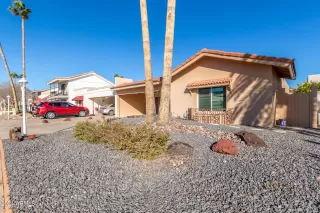 Photo #2: 6657004 Listing