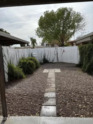 Photo #6: 6657035 Listing