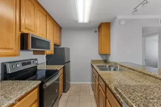Photo #6: 6657137 Listing