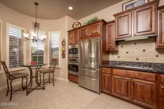 Photo #2: 6657280 Listing