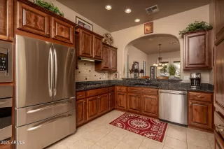 Photo #3: 6657280 Listing