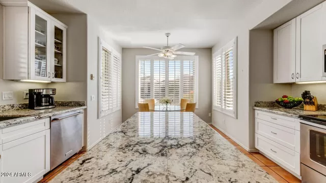 MLS: 6657332 Condo For Sale