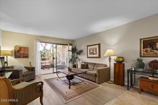Photo #2: 6657334 Listing