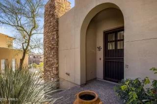 Photo #2: 6657354 Listing