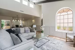Photo #3: 6657447 Listing