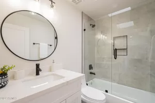 Photo #6: 6657447 Listing