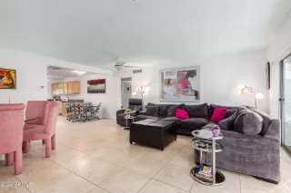 Photo #6: 6657458 Listing