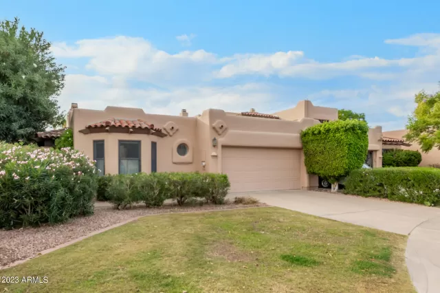 MLS: 6657592 Condo For Sale