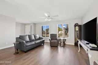 Photo #3: 6657784 Listing