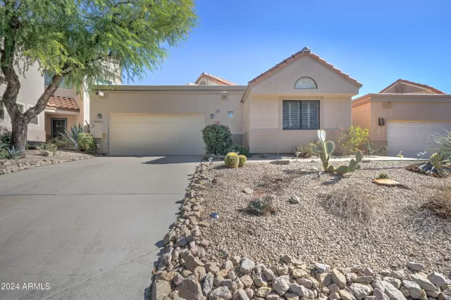 MLS: 6657824 Condo For Sale