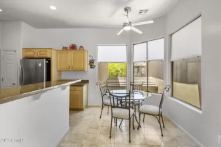 Photo #6: 6657848 Listing 