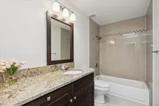 Photo #6: 6657872 Listing