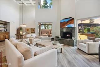 Photo #6: 6657873 Listing 