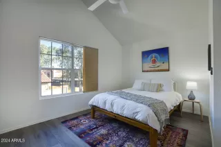 Photo #5: 6657944 Listing