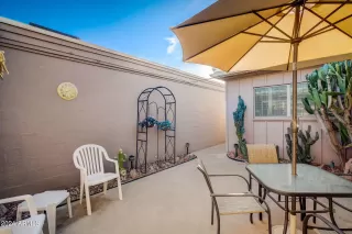 Photo #6: 6658058 Listing 