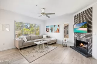 Photo #1: 6658116 Listing