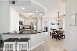 Photo #3: 6658116 Listing