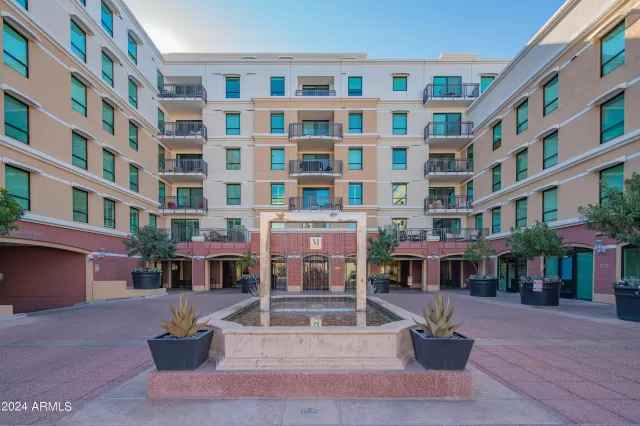 MLS: 6658195 Condo For Sale