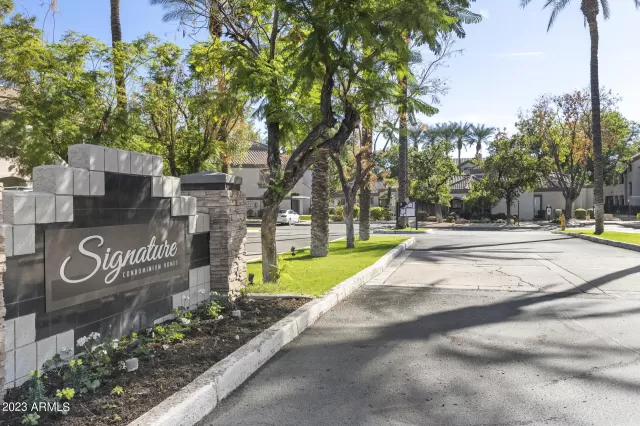 MLS: 6658282 Condo For Sale