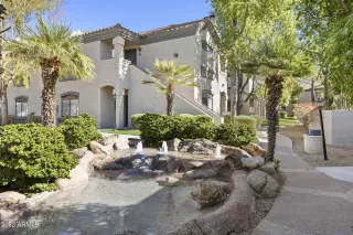 Photo #2: 6658282 Listing 