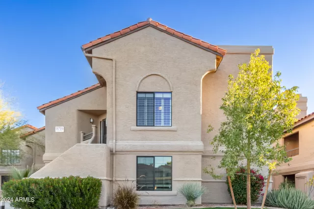 MLS: 6658420 Condo For Sale
