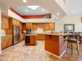 Photo #6: 6658493 Listing 