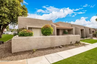 Photo #3: 6658577 Listing