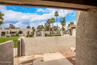 Photo #5: 6658577 Listing