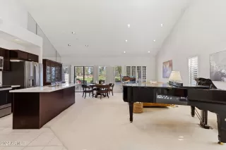 Photo #1: 6658591 Listing