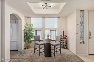 Photo #5: 6658602 Listing 