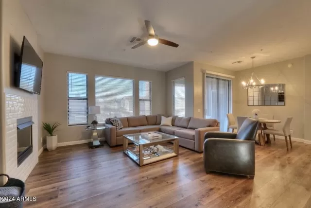 MLS: 6658722 Condo For Sale