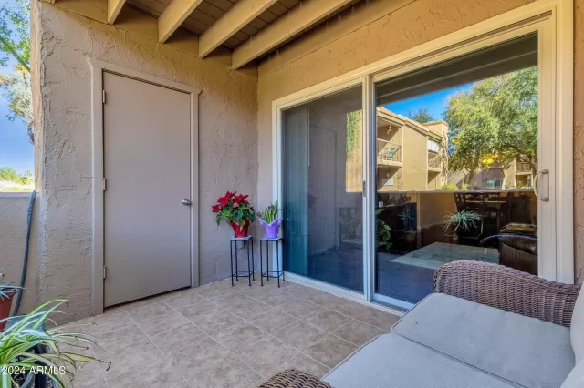 MLS: 6658877 Condo For Sale