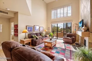 Photo #2: 6658886 Listing