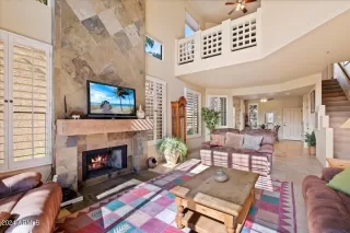 Photo #3: 6658886 Listing