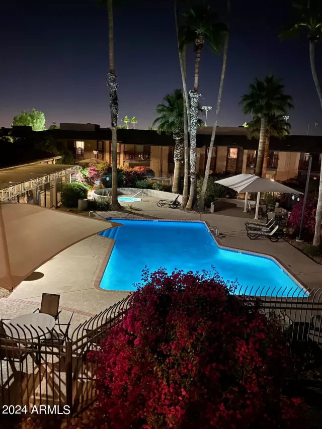 MLS: 6658981 Condo For Sale