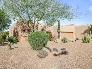 Photo #2: 6659130 Listing