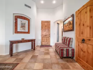 Photo #6: 6659130 Listing