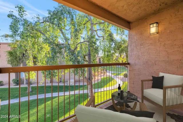 MLS: 6659154 Condo For Sale