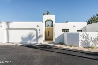 More Details about MLS # 6659183 : 7770 E CAMELBACK ROAD#17