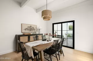 Photo #6: 6659183 Listing